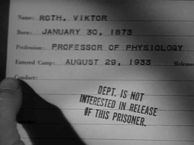 The prisoner Roth is in barracks 8, isn't he?