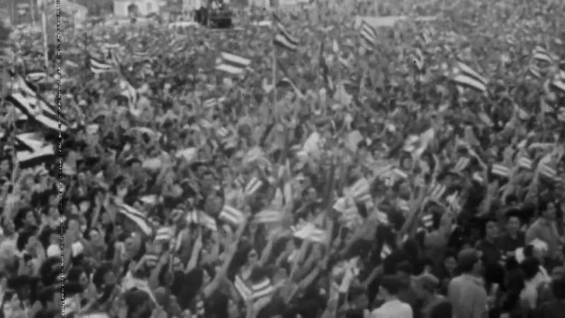 The revolution establishes a one-party Communist state