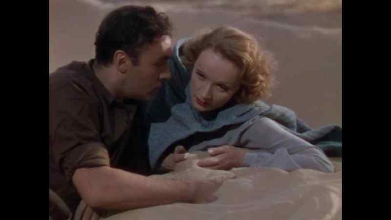 The sand is so warm
