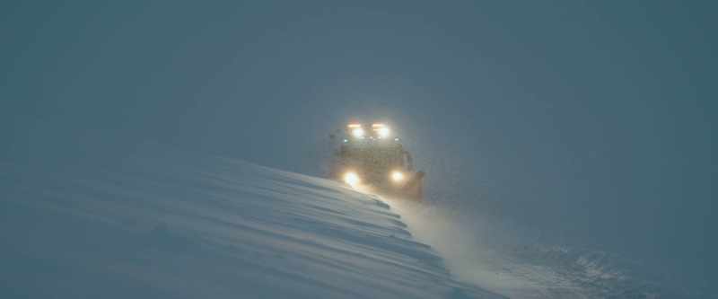 �� The snow is falling down ♪