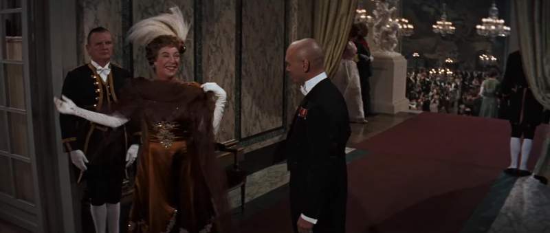 The times aren't suited for elegance but you have brought it back ce soir
