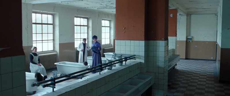 The warm baths have a temperature