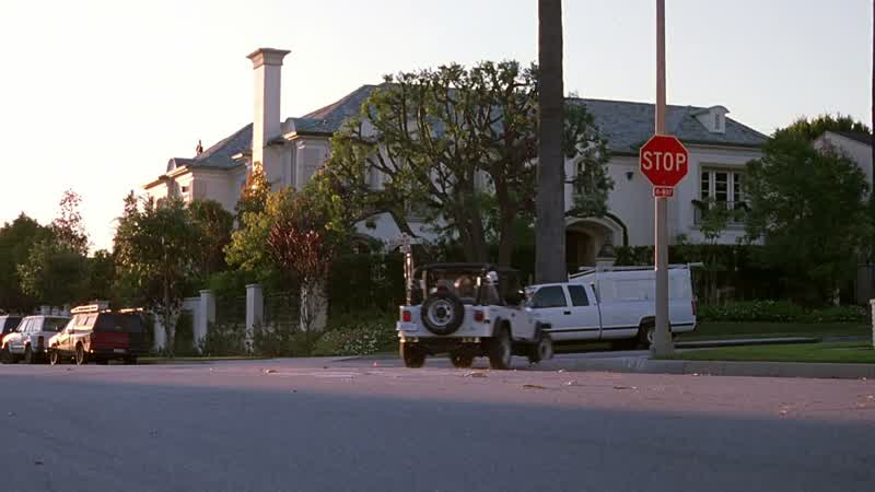 Hello That was a stop sign l totally paused