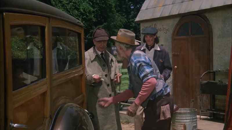 There you go. Keep the change. - 'Ere you go, governor