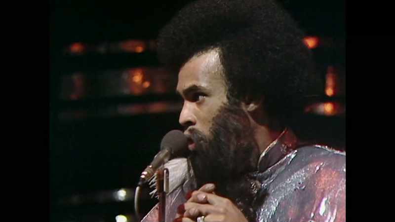 �� There lived a certain man in Russia long ago ♪