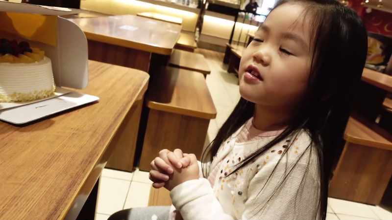 �� There was once a little princess ♪