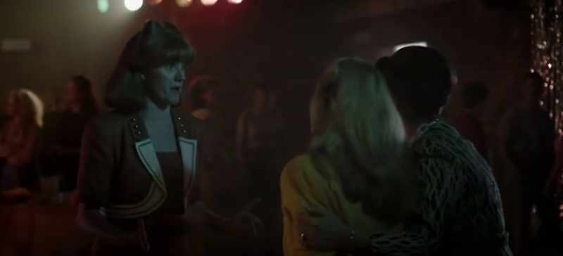 There'll be no inappropriate behaviour... - Oh, there's Maurine