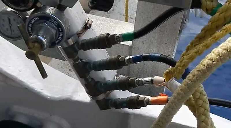There's just a hose that goes to a compressor