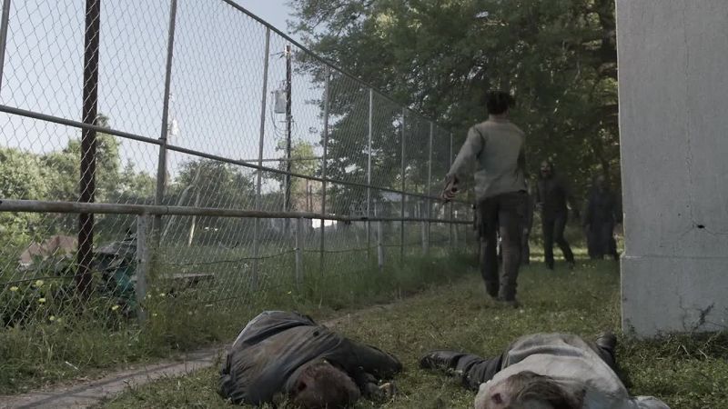 There's more eaters in back