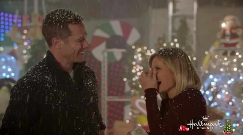 �� There's somethin' about Christmas ♪