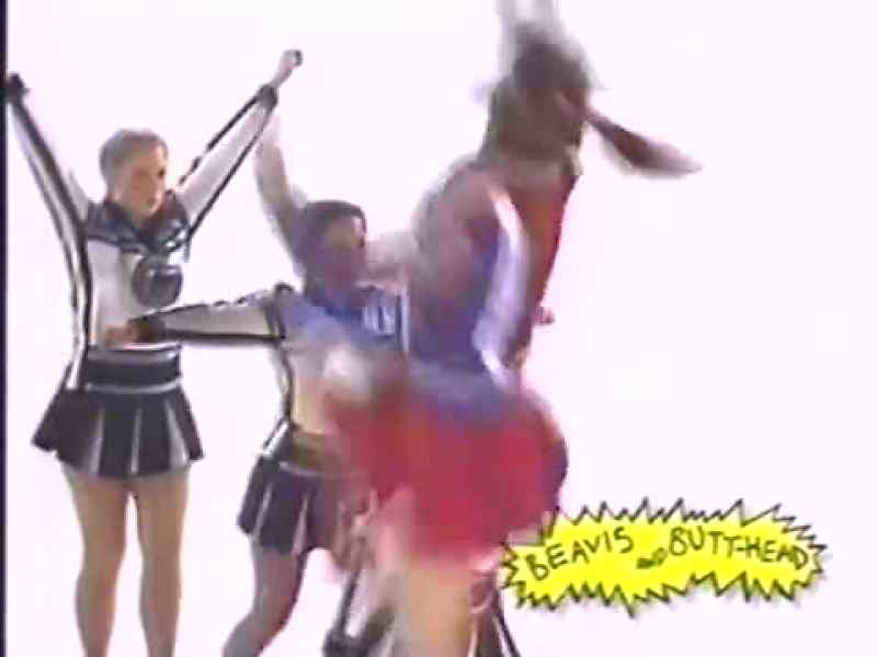 These cheerleaders are fat. - Yeah