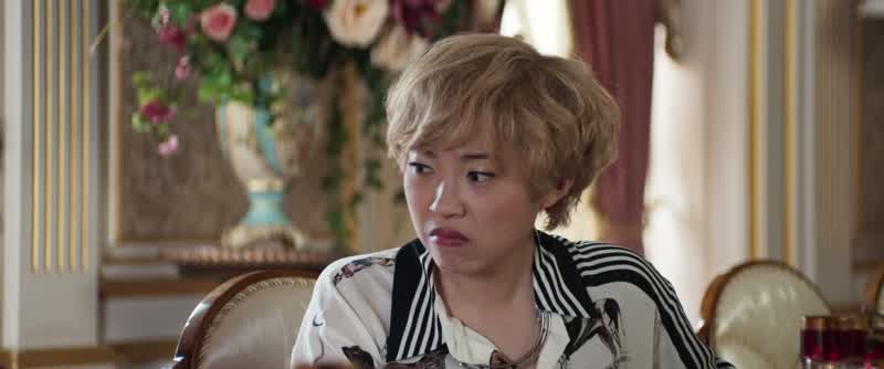 Rachel these people aren't just rich okayThey're crazy rich LookThere's new money all over AsiaWe got the Beijing billionaires the Taiwan tycoonsbut the Young family they're old money richThey had