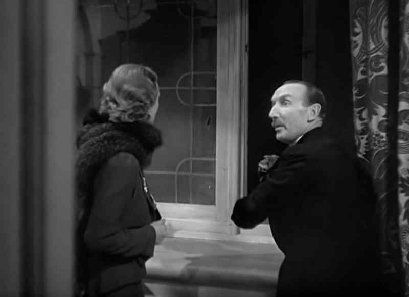 They are throwing stones. - They're trying to break in!