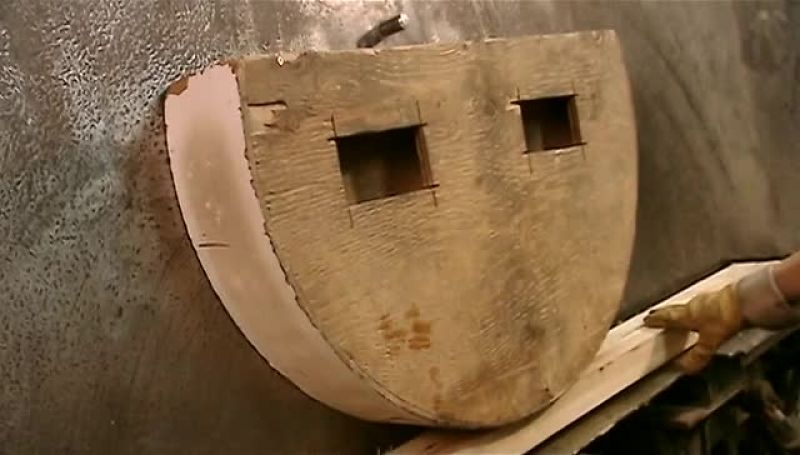 THEY MOUNT WHAT'S CALLED A BENDING MOLD