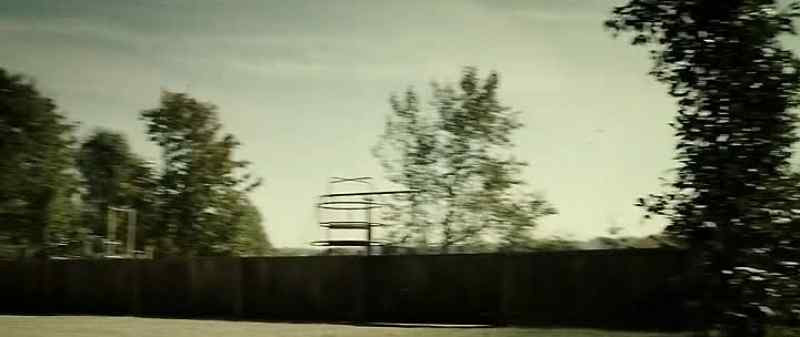 They're coming! Hurry! - Ray, hurry!