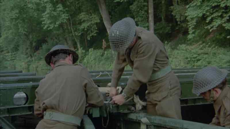 They're coming, sarge!