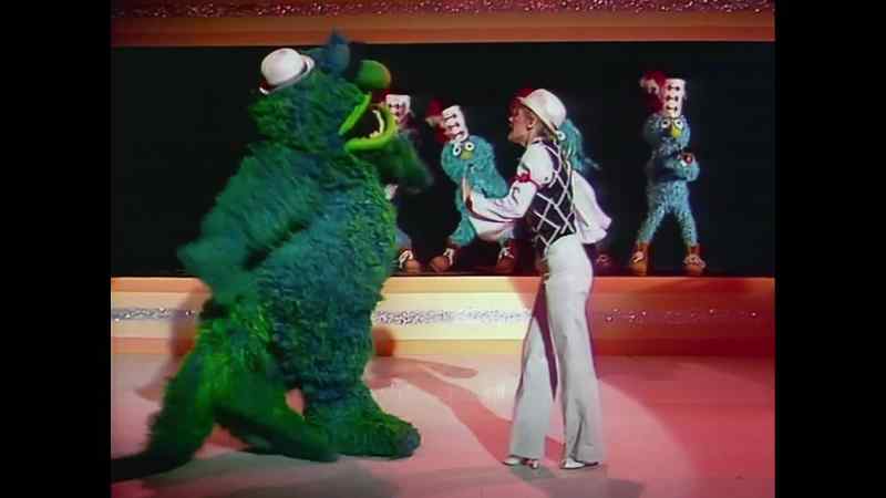 �� They're doing it, soft-shoeing it ♪