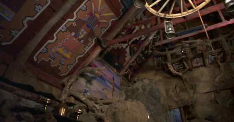 They're gone. Nobody here. Let's get the hell out