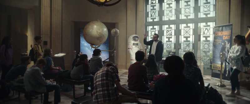 They're only possible because the Moon