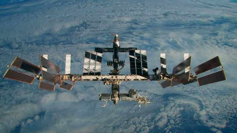 Thing is, that big window on the ISS only points one way