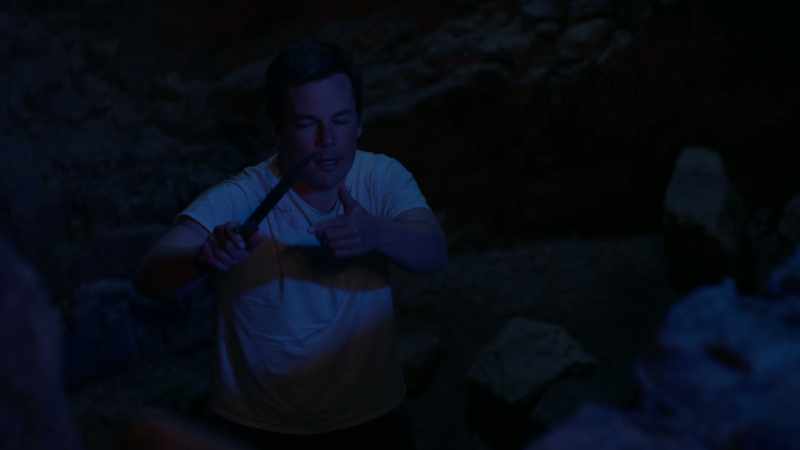 This is a camping... it's a, it's a hunting knife