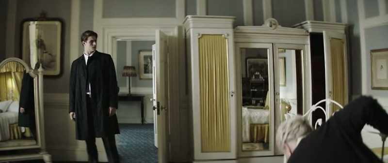 This is a crime scene, lady Edith