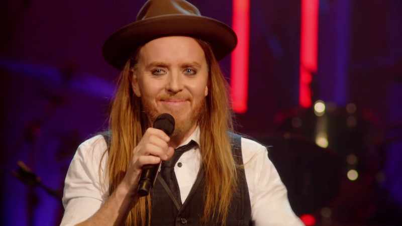 This is a song I, erm... I wrote for Sarah