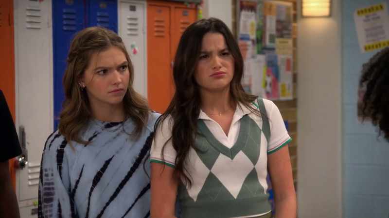 This is about everyone at school seeing someone