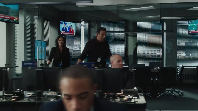This is Agent Scola. - Suspect is in flight