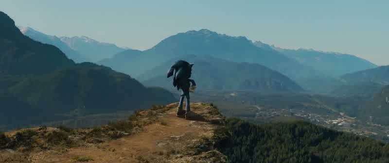 This is green hills the greatest place on earthThese are my people Ana aare I say I am their lovable space creatureSo what if they don't know I exist