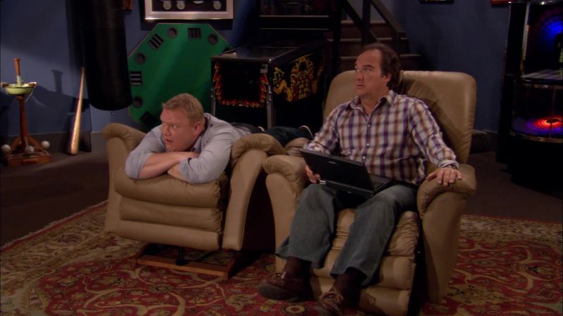 THIS IS A GOOD TV, MAN. UH-HUH