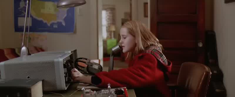 This is Eleanor Arroway......transmitting on 14.2 megahertz