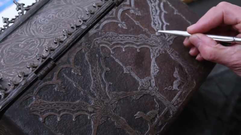 THIS IS TYPICAL MEDIEVAL RIVET