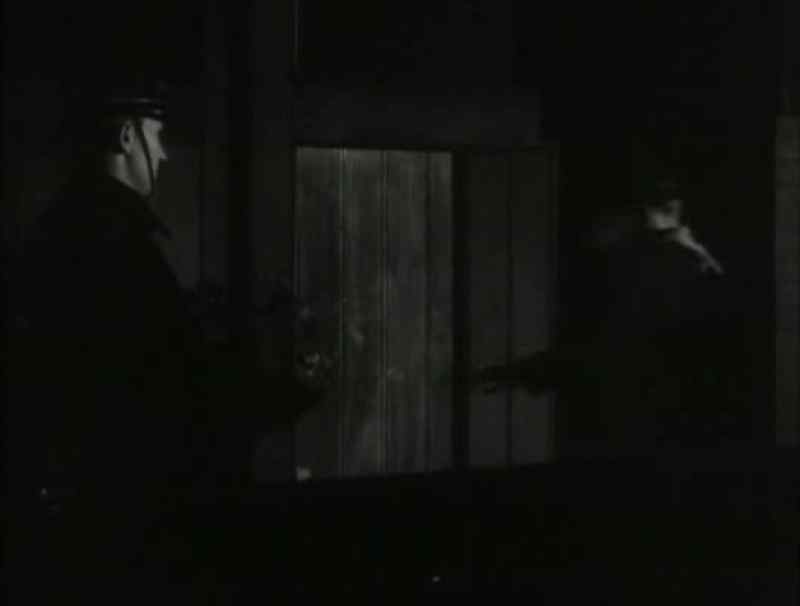 This is it, sir...I locked it, sir. -Was it open?