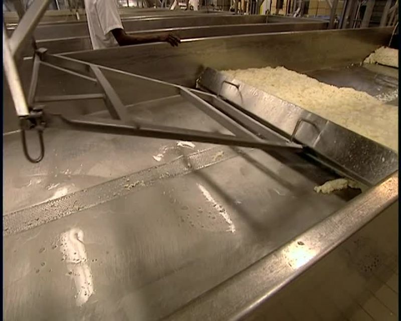 THIS LARGE AUTOMATED BLADE