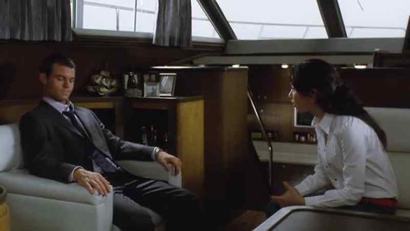 This is leisure craft Yuri. Is anyone receiving?Over