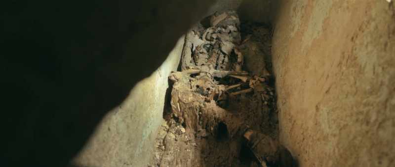 This man was important, because he was mummified