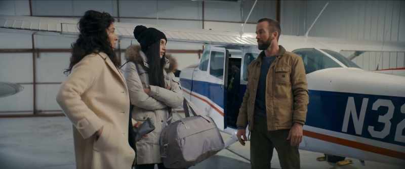 This plane is perfectly safe. -[phone buzzes]