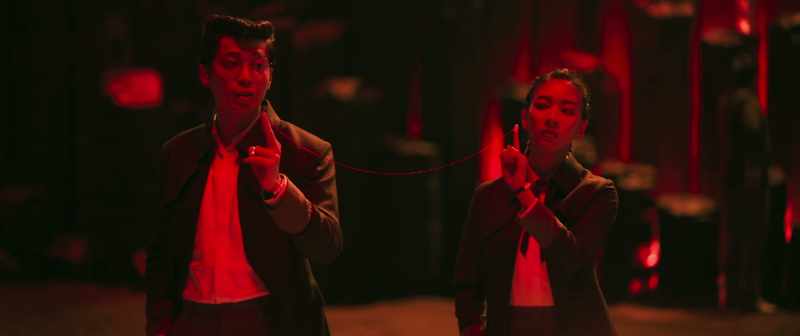 This red string ties people together in romance