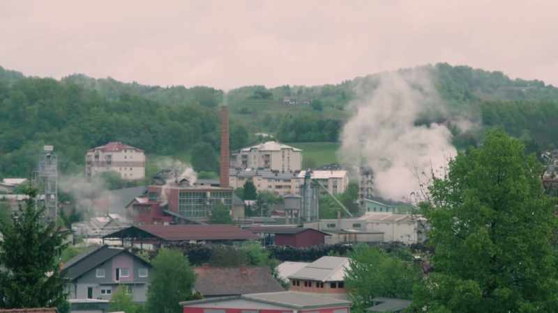 THIS SMALL INDUSTRIAL TOWN HOPED