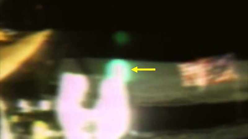This is the antenna that causes the first flash