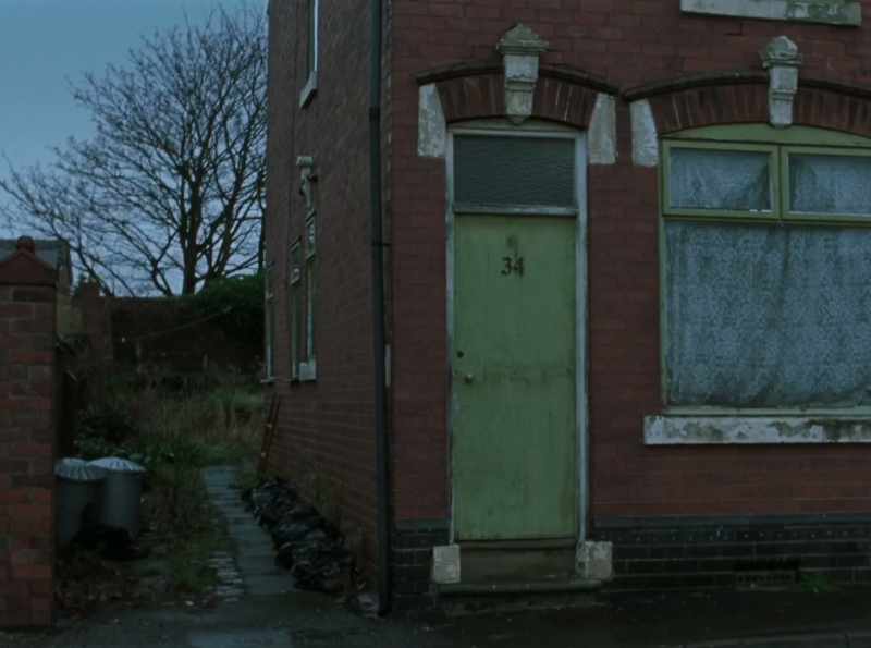 �� This is the happy house We're happy here ♪