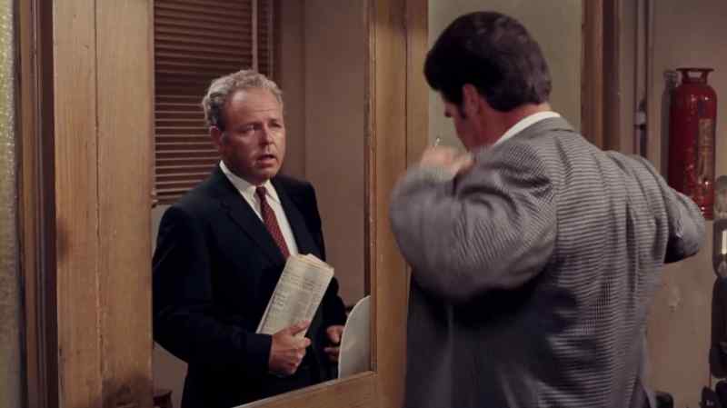 This, uhh? - Be my guest, Lieutenant