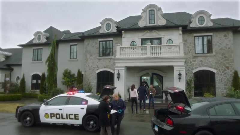 This is unbelievable. I need to get inside