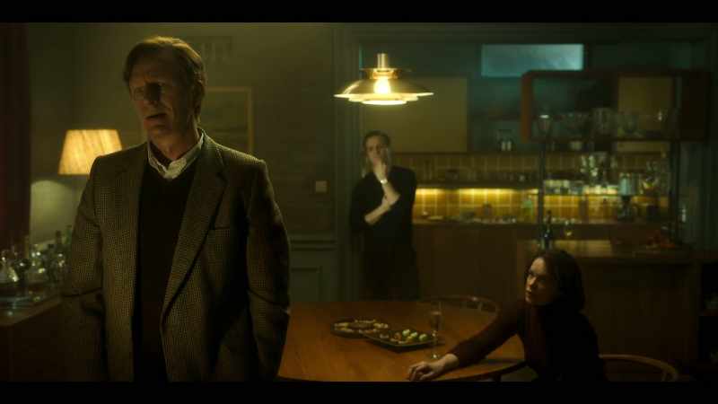 This way, Holst and the ministry is protected