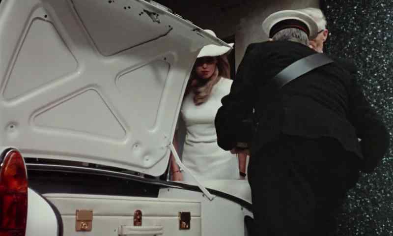 This weighs a bit, M'Lady. What have you got in here? Gold bars?