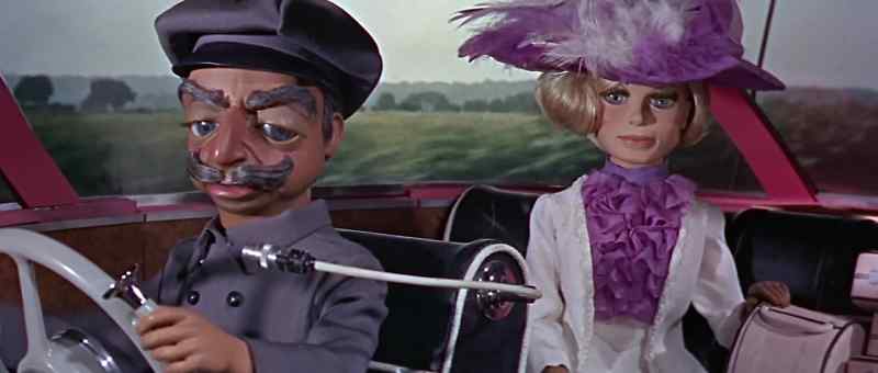 This is what l call driving in style, milady