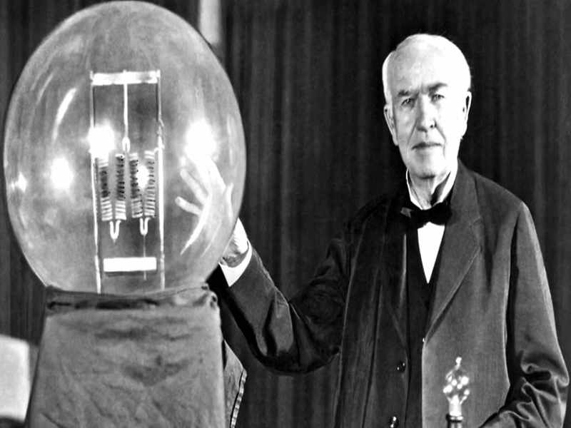 Thomas Edison, Alexander Graham Bell