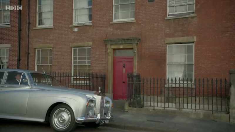 Thomasina? SHE KNOCKS ON DOOR