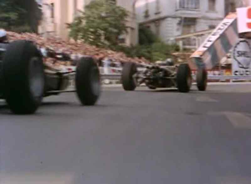Through Sainte Dévote, then Sarti in the lead